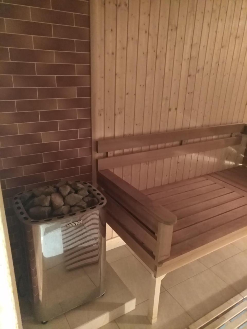 Viktoria Park Hotel Bucha Eksteriør bilde