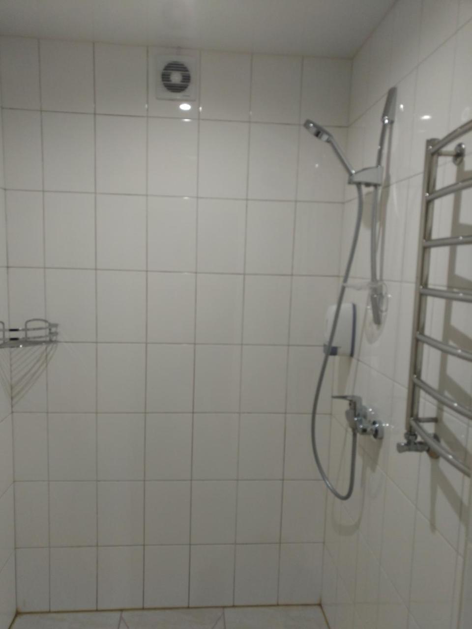 Viktoria Park Hotel Bucha Eksteriør bilde